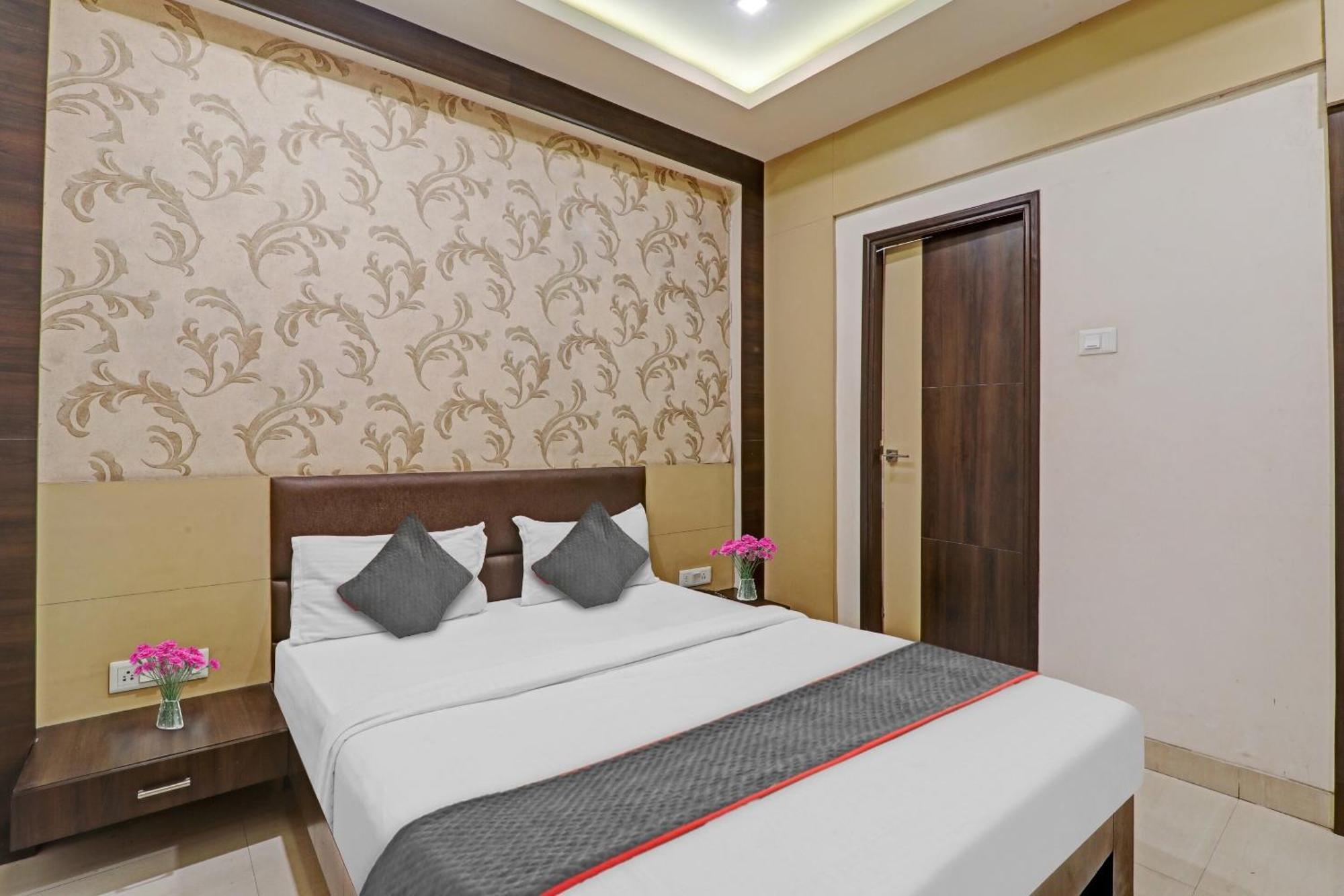 Townhouse 1182 Hotel Tirupati Galaxy Kánpur Kültér fotó