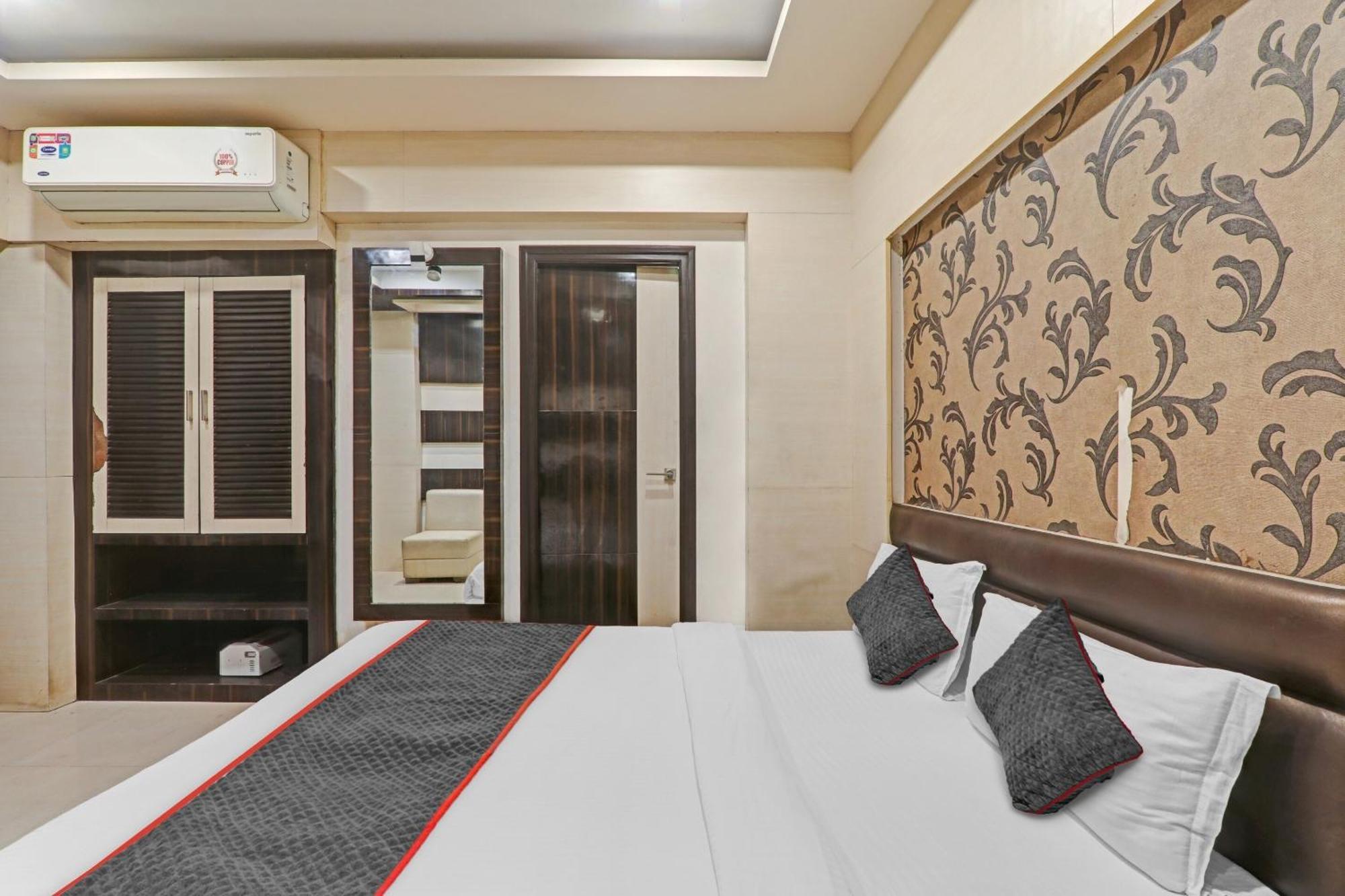 Townhouse 1182 Hotel Tirupati Galaxy Kánpur Kültér fotó